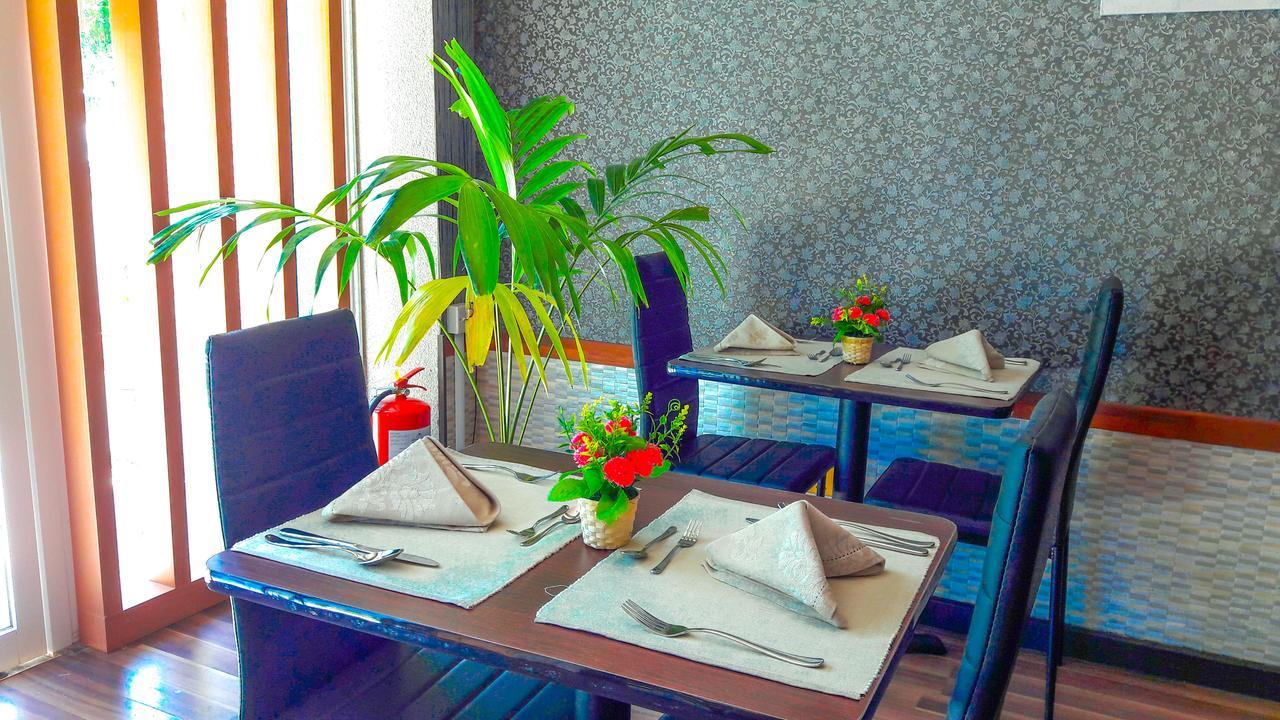Seasunbeach Hotel Maldives Хулхумале Экстерьер фото