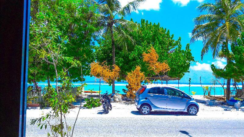 Seasunbeach Hotel Maldives Хулхумале Экстерьер фото