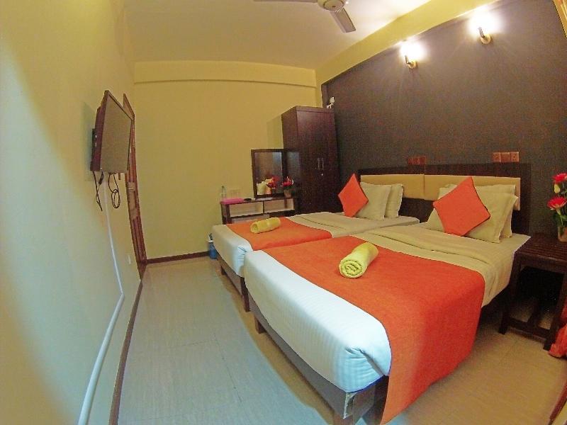 Seasunbeach Hotel Maldives Хулхумале Экстерьер фото