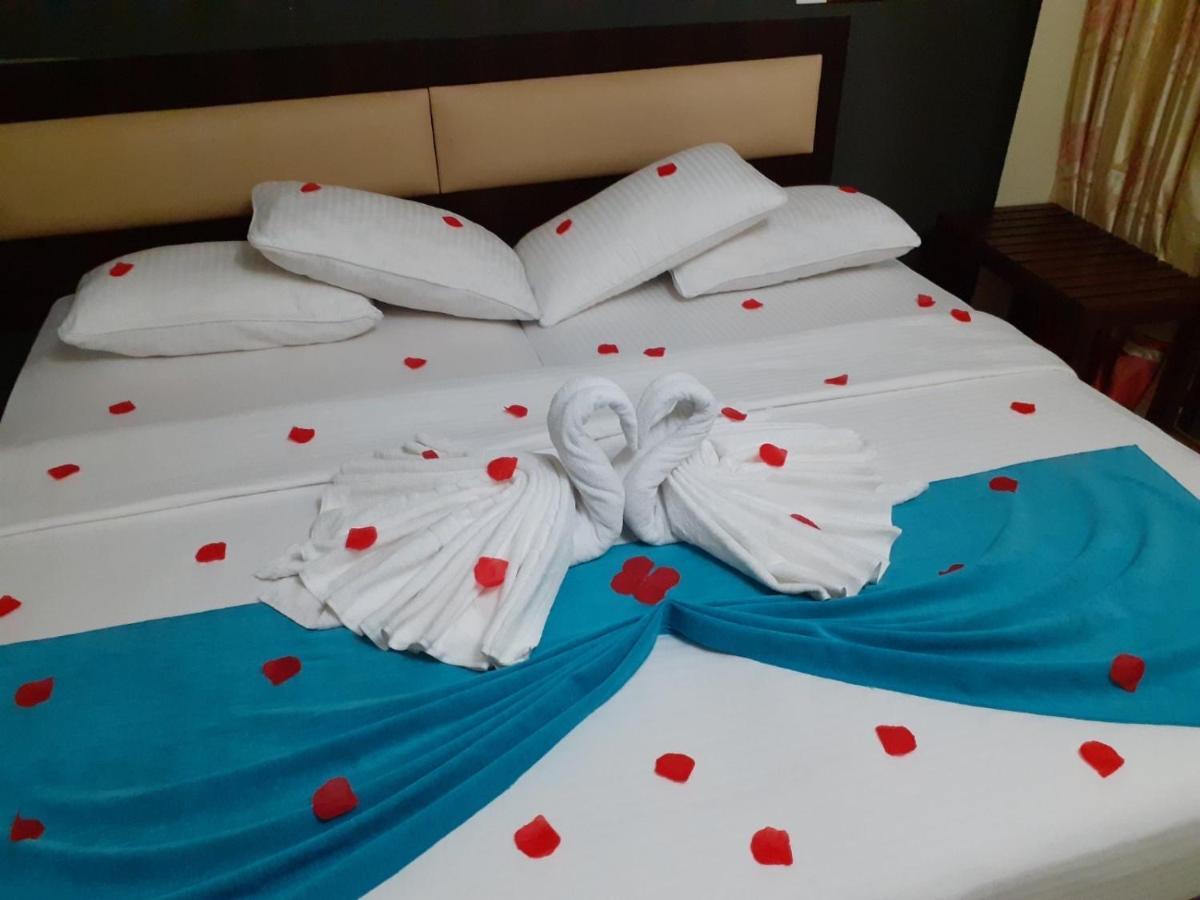 Seasunbeach Hotel Maldives Хулхумале Экстерьер фото
